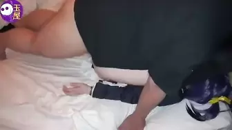 Very Dominant Meaty Hubby in Pig Mask Squashing Tiny Oriental Woman
